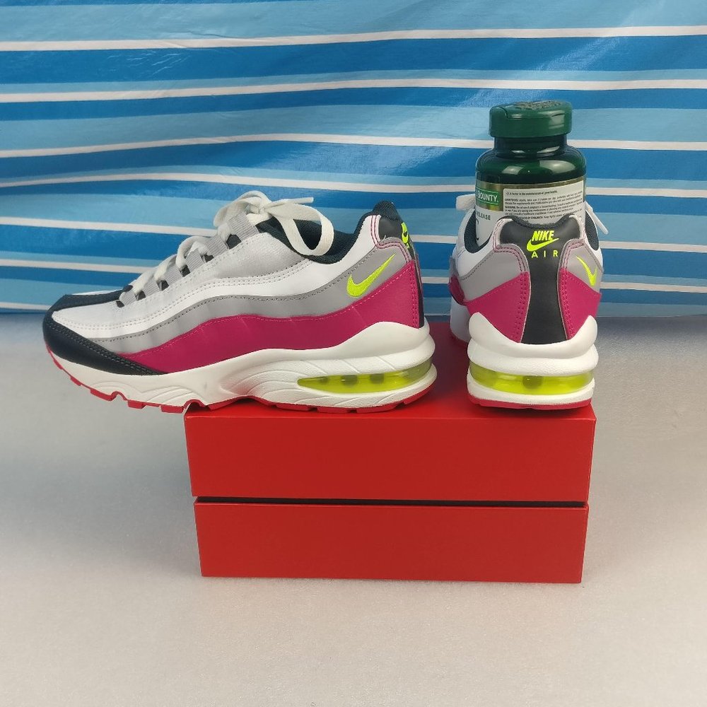 Nike Airmax made with LEATHER Fuschia Pink, Neon Swoosh, Electric Green, Wmn 5.5